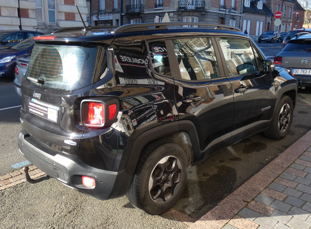 Jeep Renegade — 8